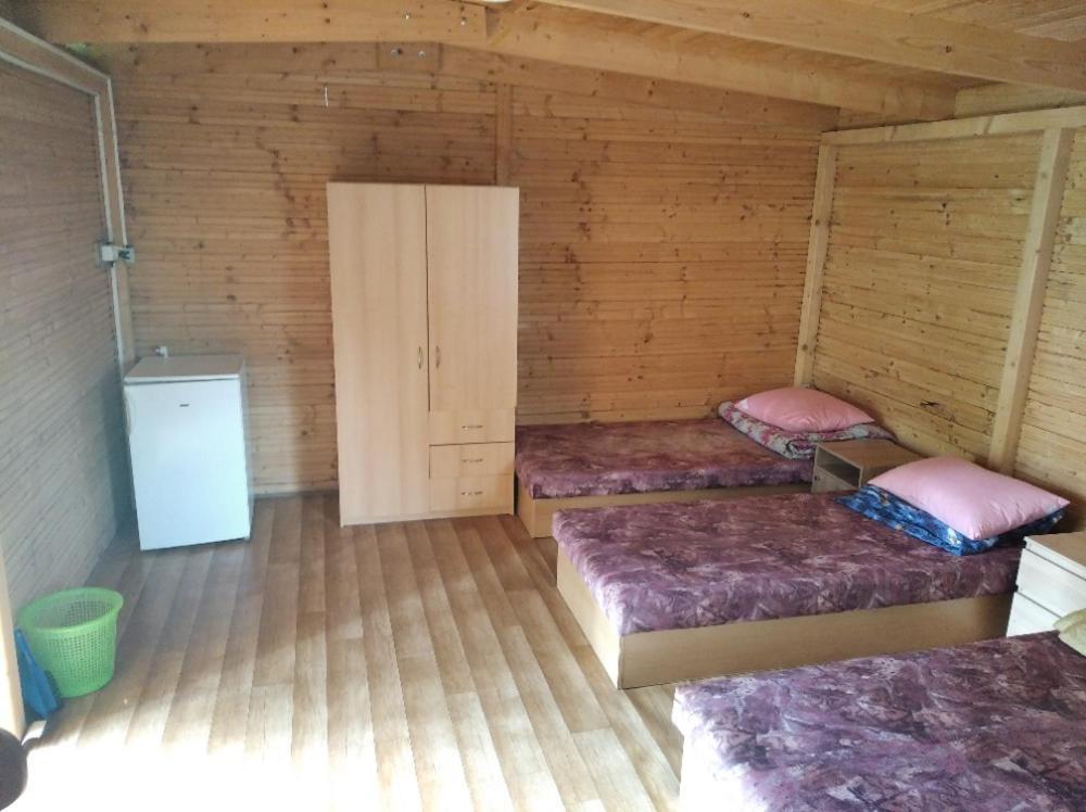 Kemp U Lesa Hotel Rokle Zewnętrze zdjęcie